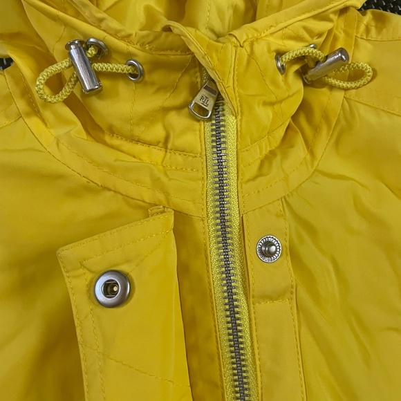 Ralph Lauren Maritime raincoat, size small (generous fit) warm canary yellow - Picture 9 of 15